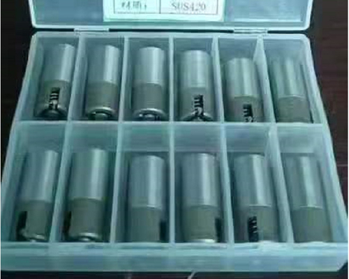 6mm ANSI Plastik Hassas Kalıp Parçaları 40CR Hava Poppet Vana Hava İtici Pimi