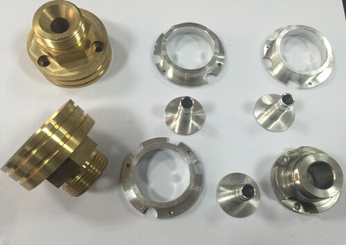 Pirinç CNC İşleme Parçaları Mekanik Otomasyon için Sertleştirilmiş CNC İşlenmiş Metal Parçalar